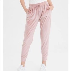 American Eagle Velour Joggers XXL